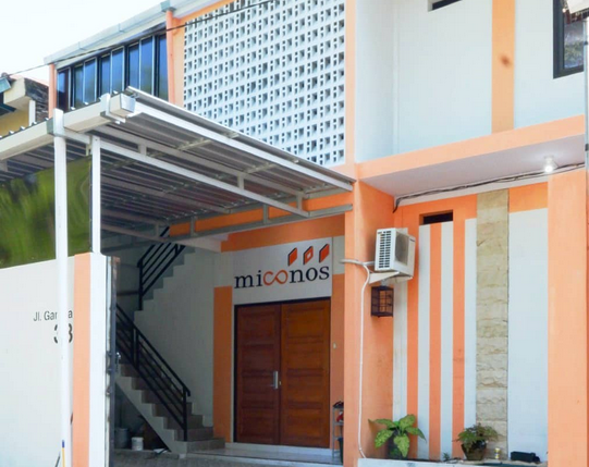 Mengenal PT Miconos: Produsen Mikroskop dan Perangkat Elektromedis dari Indonesia