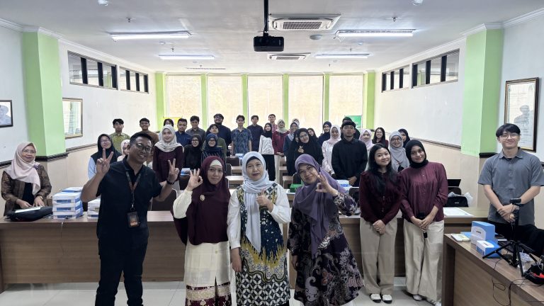 PT Miconos Perkenalkan Digital Microscopy melalui Mikroskop OptiLab pada Histology Learning Workshop 2026 UNS